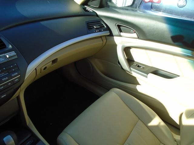 2011 Honda Accord EX-L V6 photo