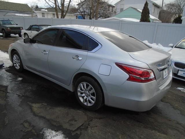 2013 Nissan Altima 2.5 photo