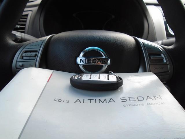 2013 Nissan Altima 2.5 photo