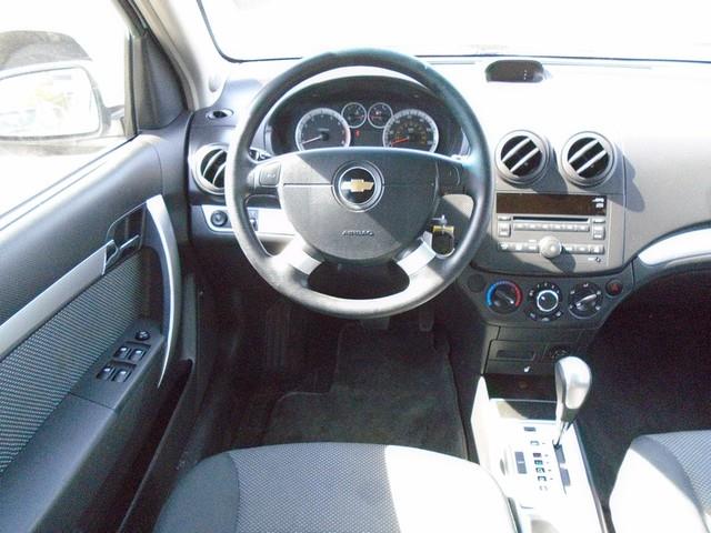 2011 Chevrolet Aveo LS photo