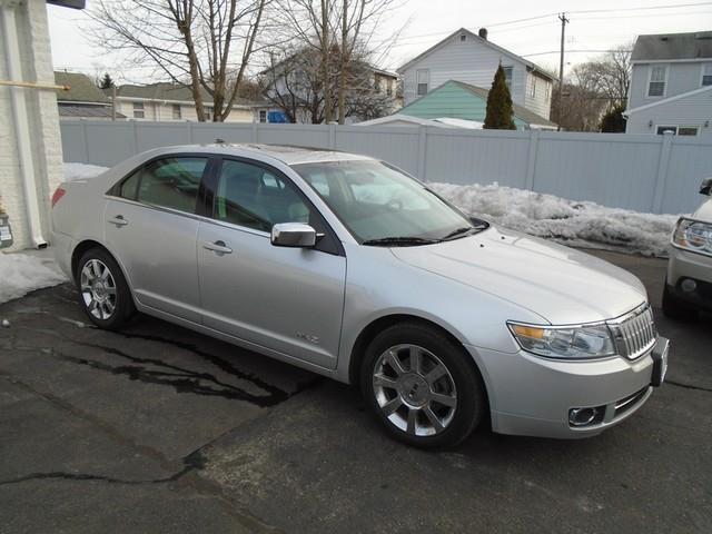 2009 Lincoln MKZ photo