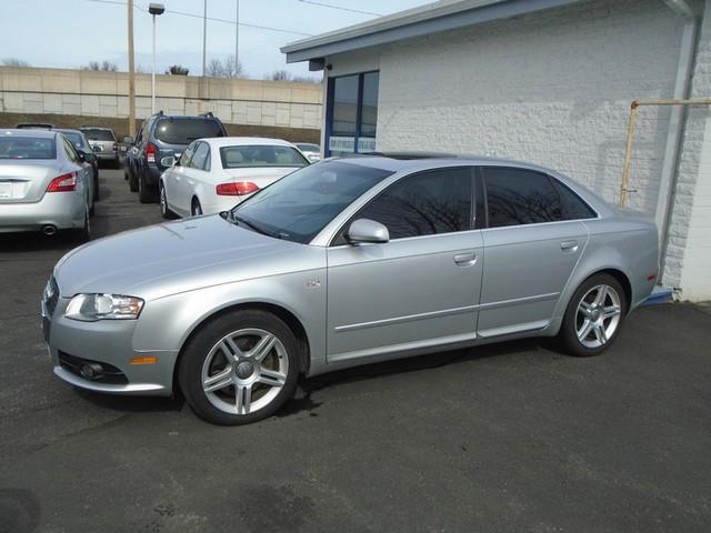 2008 Audi A4 2.0T quattro photo