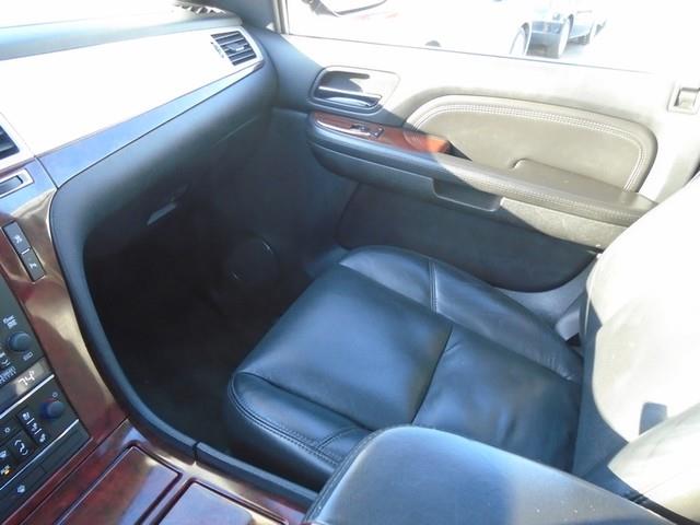 2008 Cadillac Escalade photo