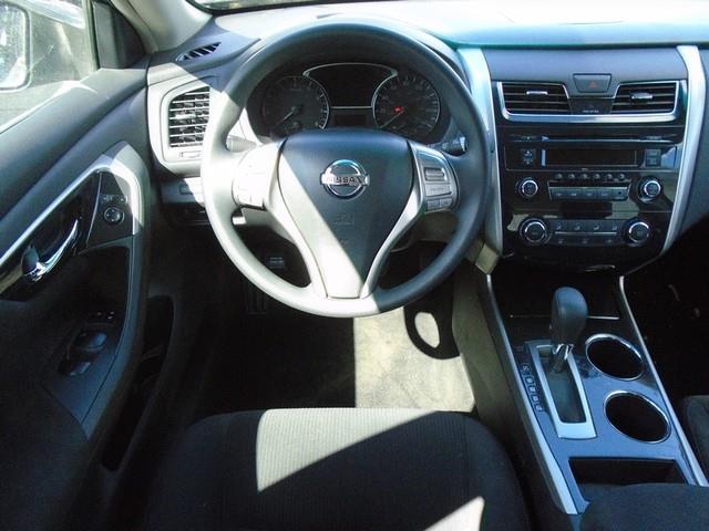 2013 Nissan Altima 2.5 photo