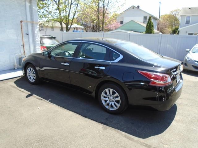 2013 Nissan Altima 2.5 photo