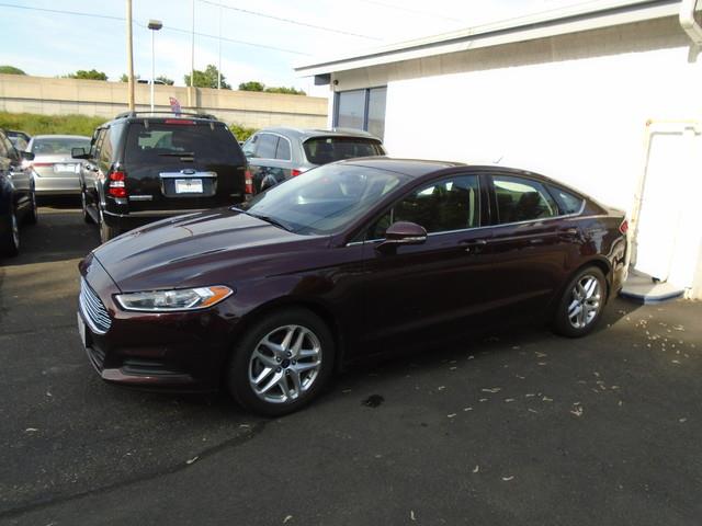 2013 Ford Fusion SE photo