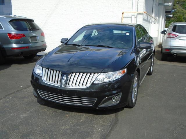 The 2009 Lincoln MKS photos