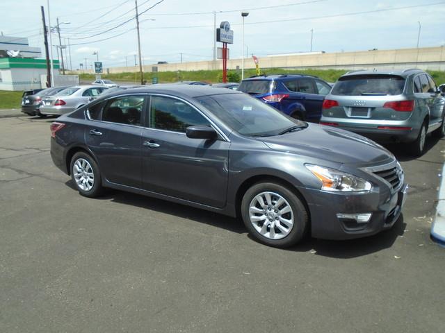 2013 Nissan Altima 2.5 photo