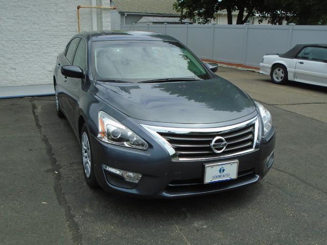 2013 Nissan Altima 2.5 photo