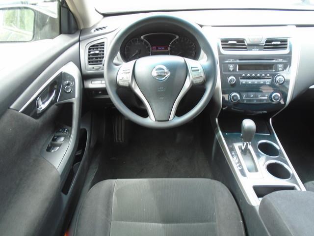 2013 Nissan Altima 2.5 photo