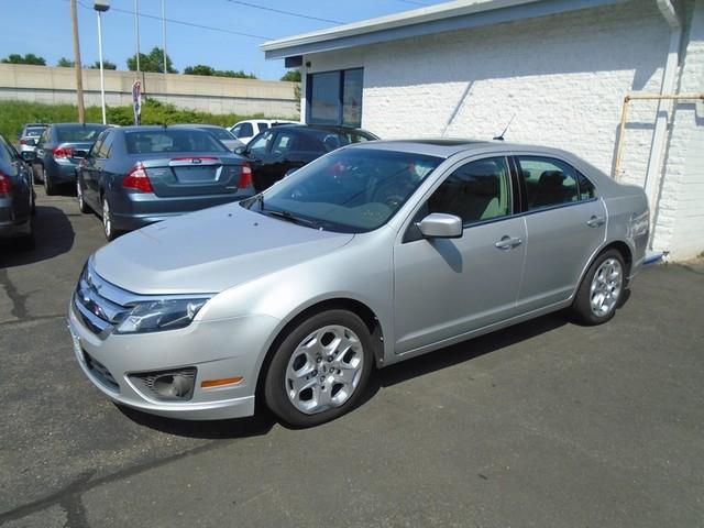 2010 Ford Fusion SE photo