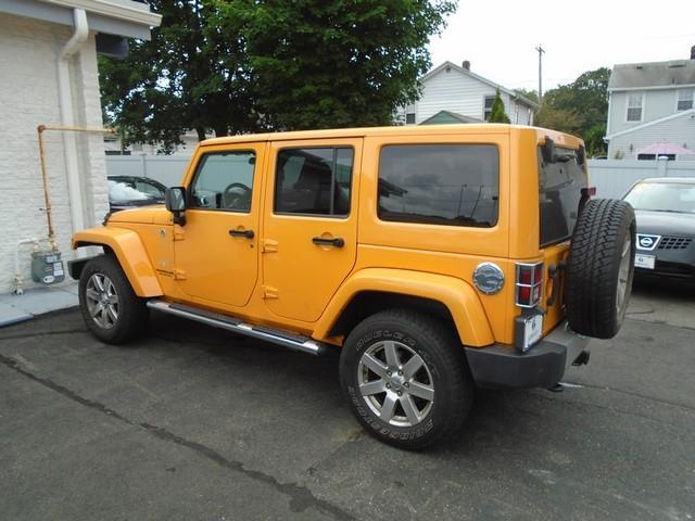 2012 Jeep Wrangler Unlimited Sahara photo