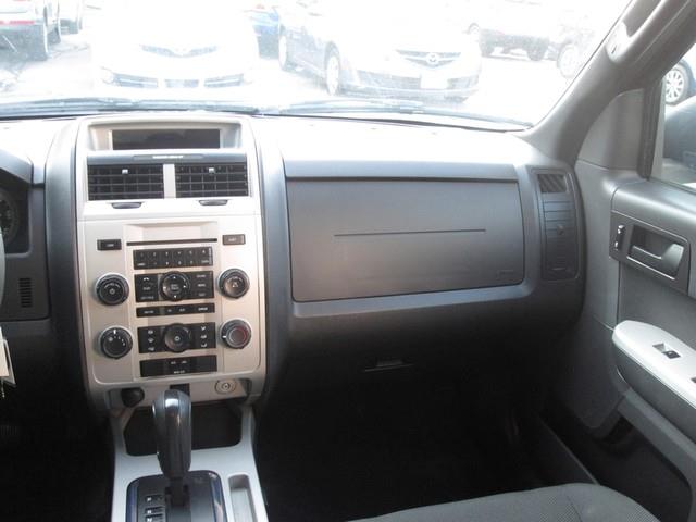 2009 Ford Escape XLT photo