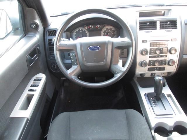 2009 Ford Escape XLT photo