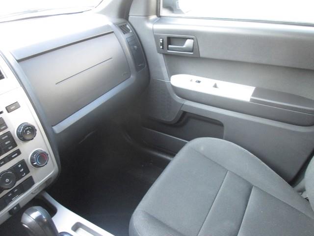 2009 Ford Escape XLT photo