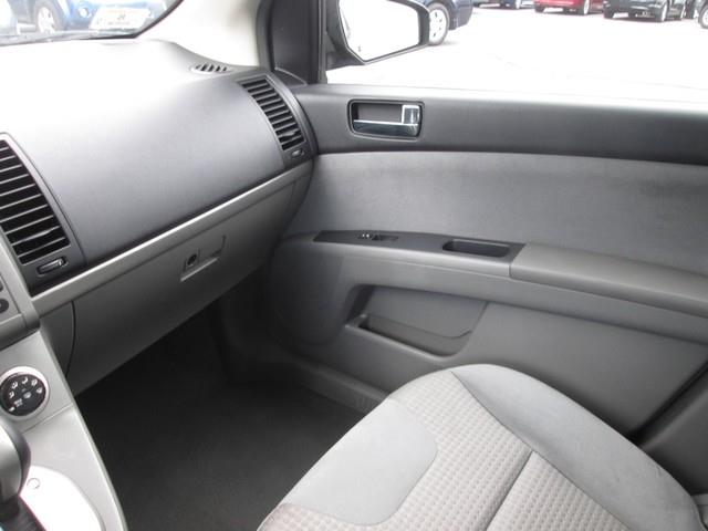 2008 Nissan Sentra 2.0 S photo