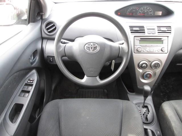 2012 Toyota Yaris Fleet photo