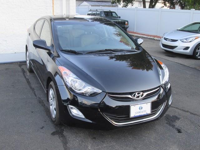 2012 Hyundai Elantra GLS photo