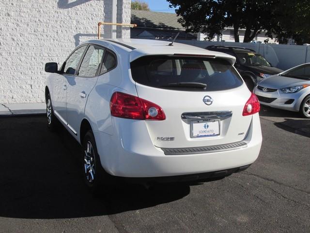 2012 Nissan Rogue S photo