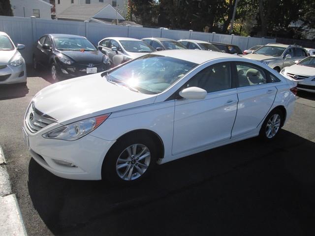 2013 Hyundai Sonata GLS photo