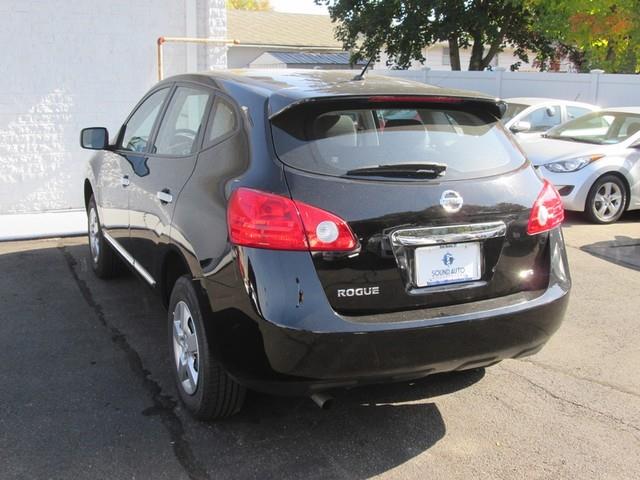 2013 Nissan Rogue S photo