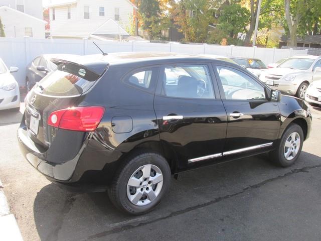 2013 Nissan Rogue S photo