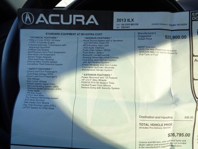 2013 Acura ILX 2.0L photo