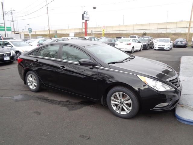 2013 Hyundai Sonata GLS photo