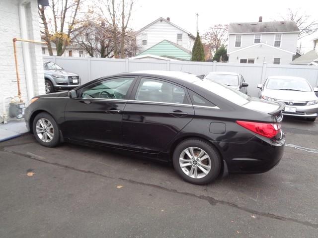 2013 Hyundai Sonata GLS photo