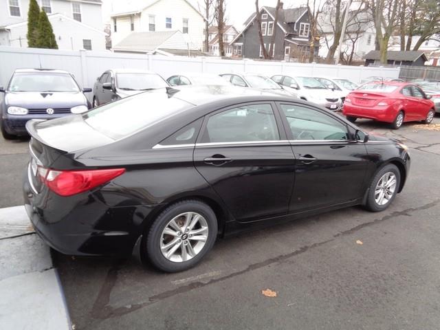 2013 Hyundai Sonata GLS photo