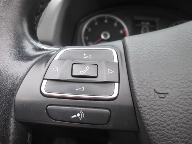2012 Volkswagen Eos Komfort SULEV photo