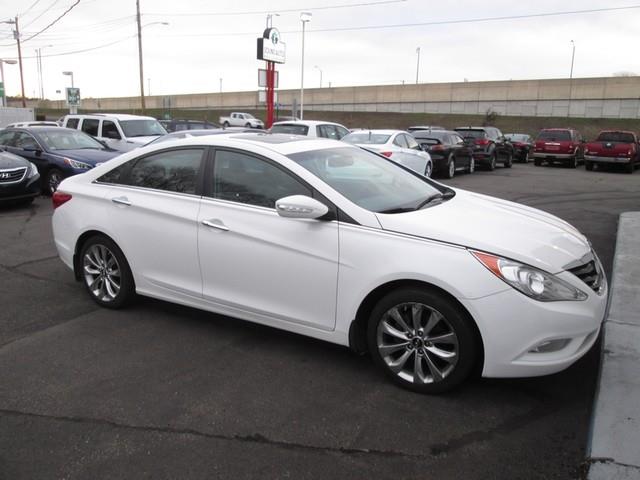 2011 Hyundai Sonata SE 2.0T photo