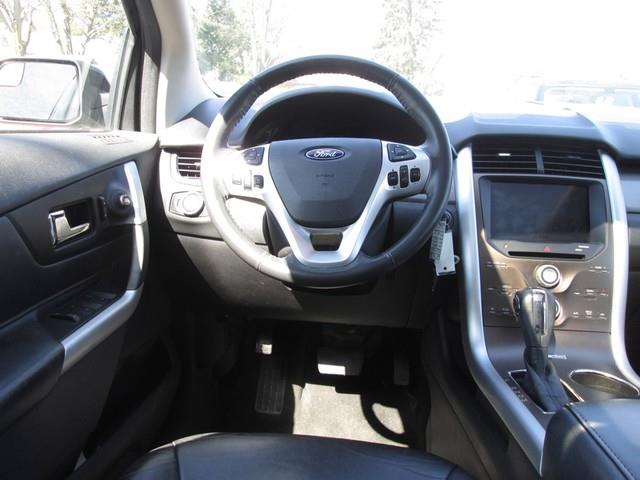 2011 Ford Edge SEL photo