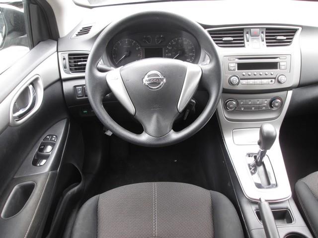 2014 Nissan Sentra S photo