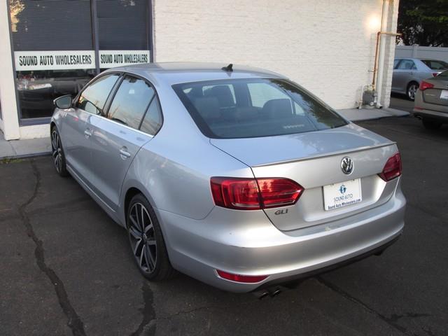 2014 Volkswagen Jetta GLI PZEV photo