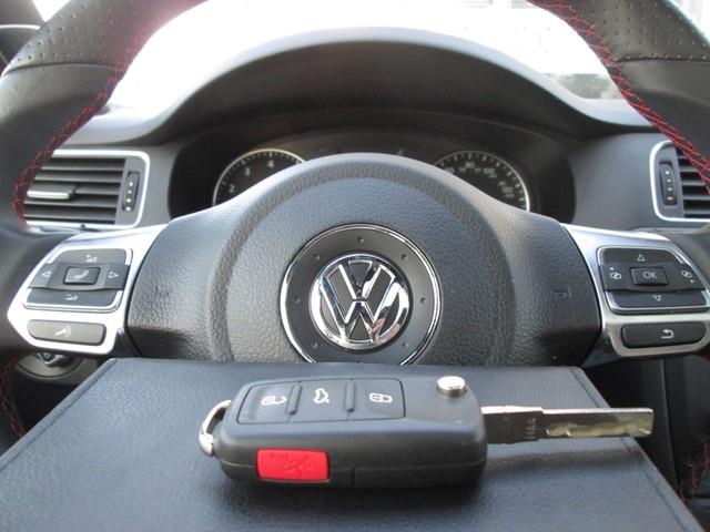 2014 Volkswagen Jetta GLI PZEV photo