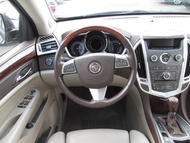 2010 Cadillac SRX Luxury Collection photo