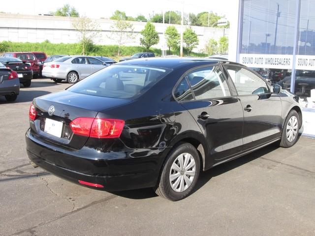 2013 Volkswagen Jetta photo