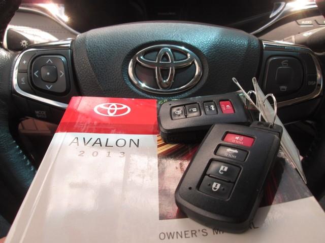 2013 Toyota Avalon XLE photo
