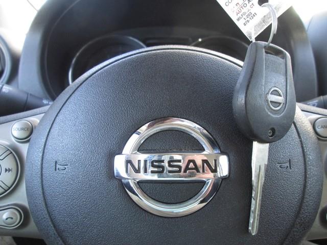 2012 Nissan Versa 1.6 S photo
