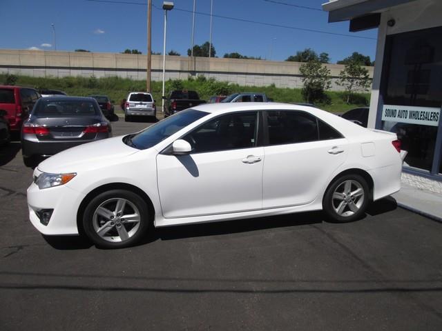 2012 Toyota Camry L photo