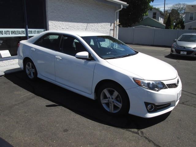 2012 Toyota Camry L photo