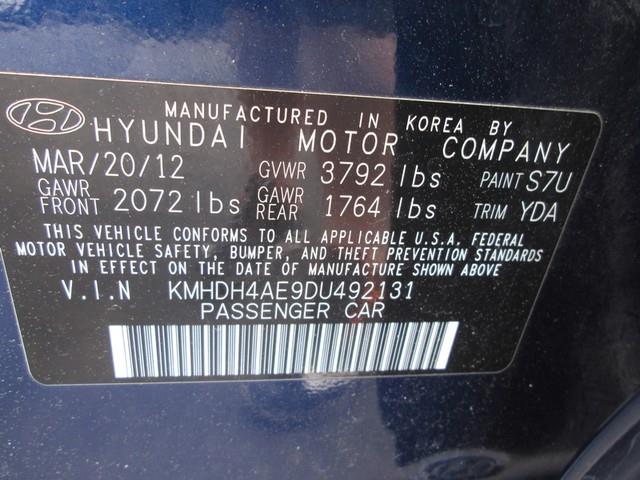 2013 Hyundai Elantra GLS photo