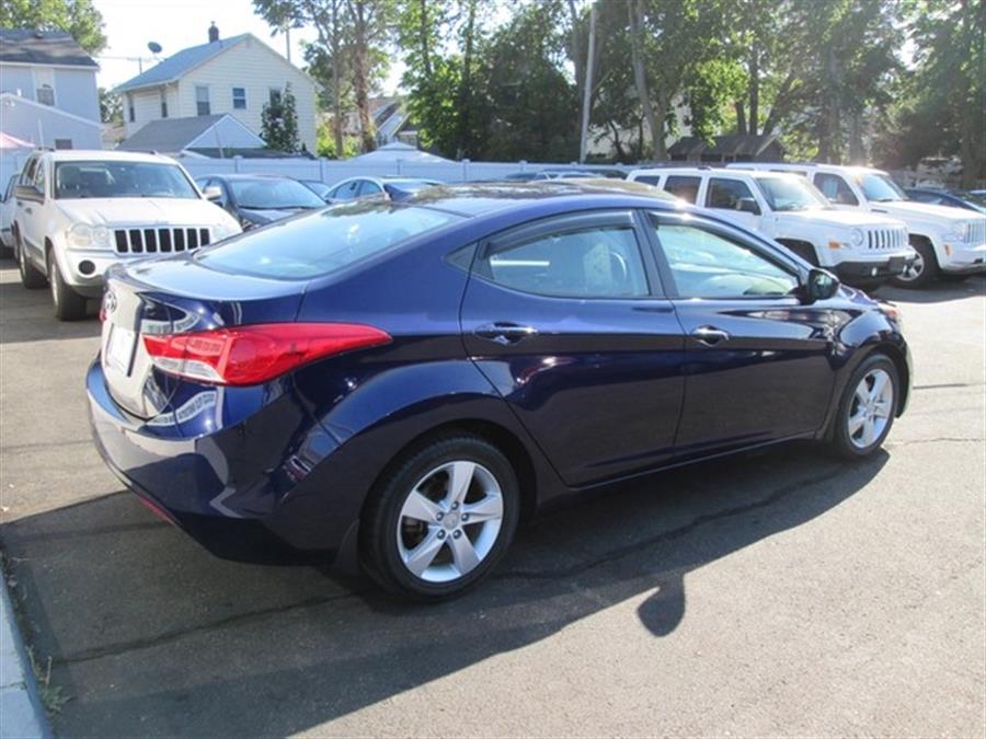 2013 Hyundai Elantra GLS photo