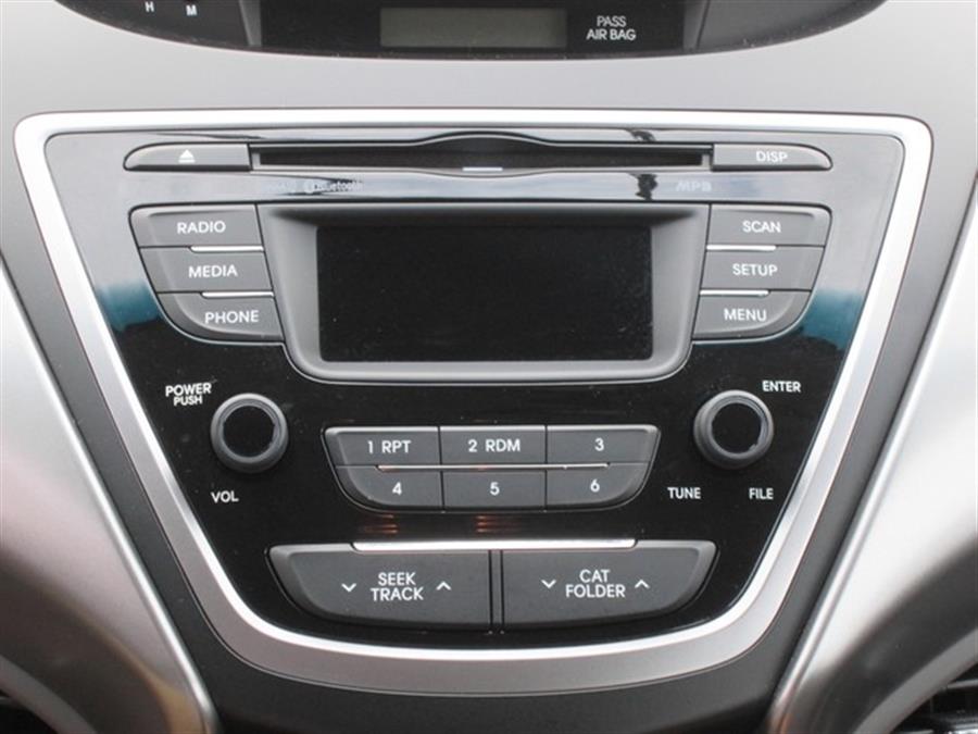 2013 Hyundai Elantra GLS photo