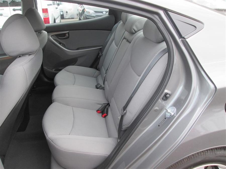 2013 Hyundai Elantra GLS photo