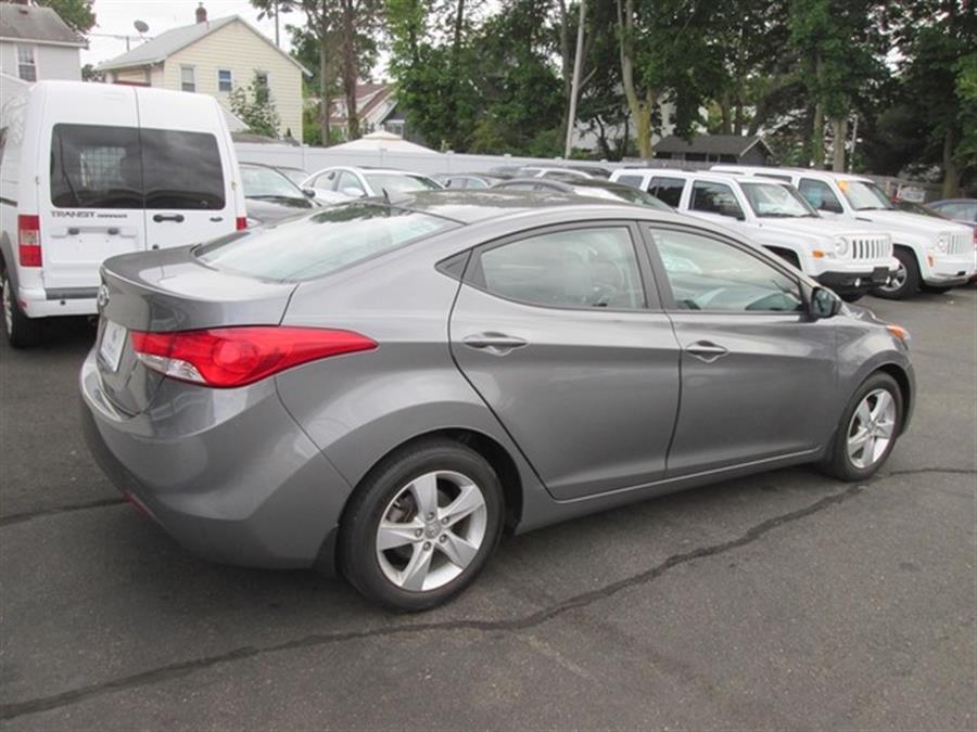 2013 Hyundai Elantra GLS photo