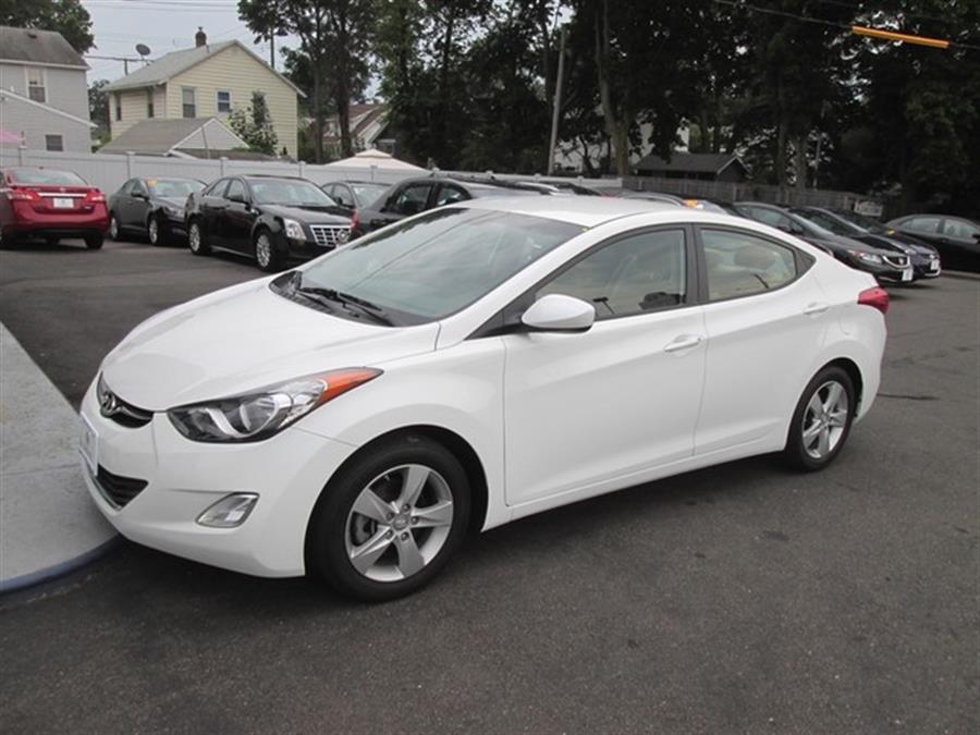 2013 Hyundai Elantra GLS photo