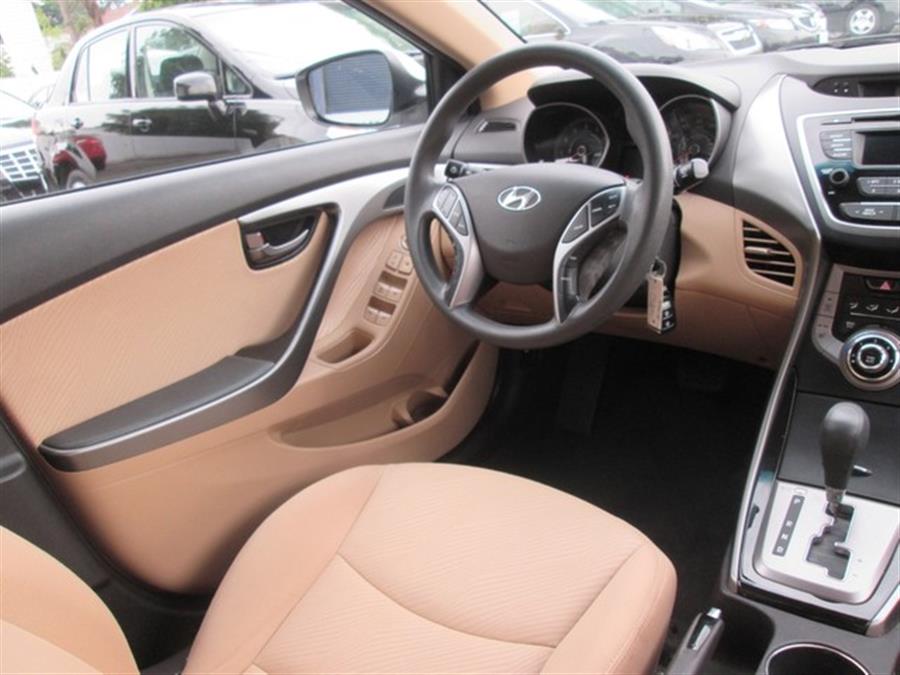 2013 Hyundai Elantra GLS photo