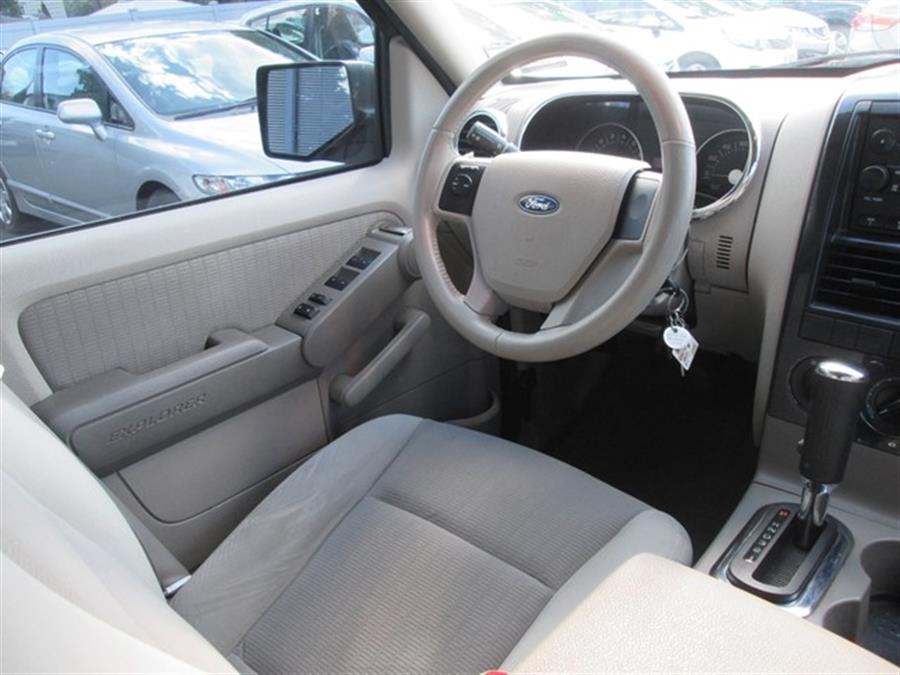 2007 Ford Explorer XLT photo